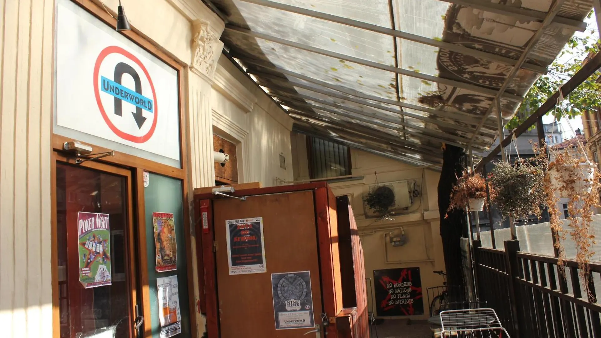 Fun House Hostel Boekarest