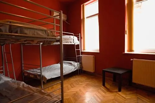 Hostal Albergue Fun House Bucarest Rumanía